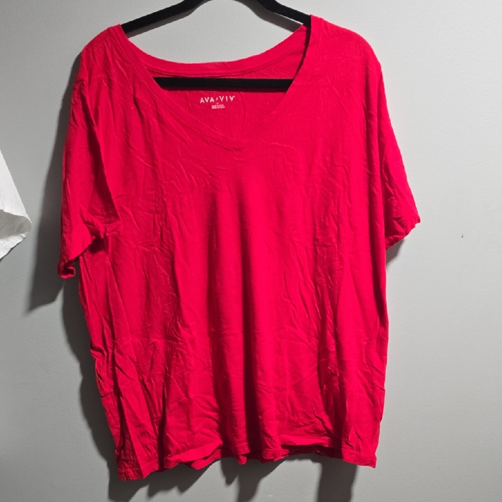 Ava & Viv Women's Vibrant Red Short Sleeve Tee